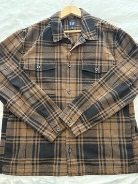 GAP Men's Brown Plaid Button-Up Jacket